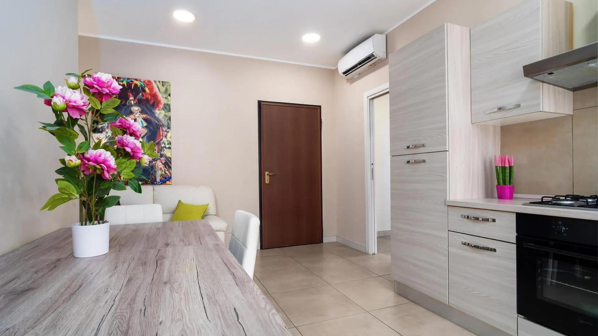 Apartamento Residence Palazzo Dei Delfini By Receptio CTA