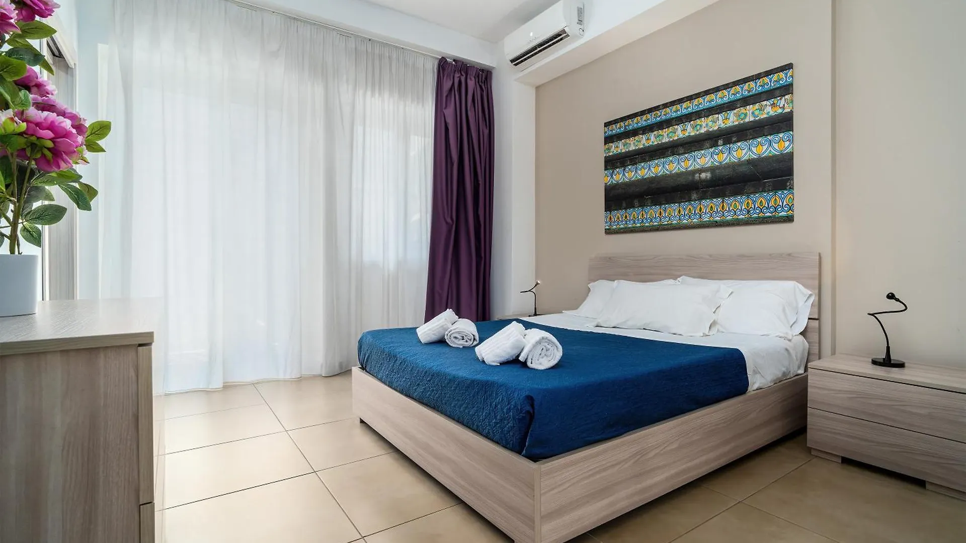 Apartamento Residence Palazzo Dei Delfini By Receptio CTA Italia