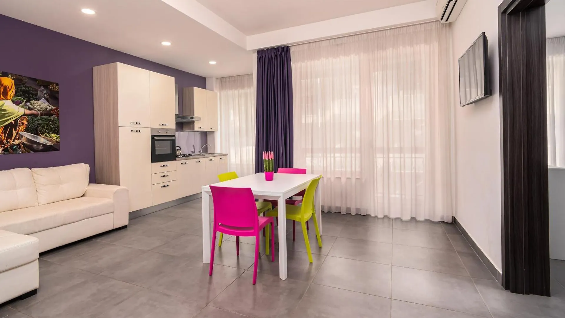 Residence Palazzo Dei Delfini By Receptio CTA 0*,